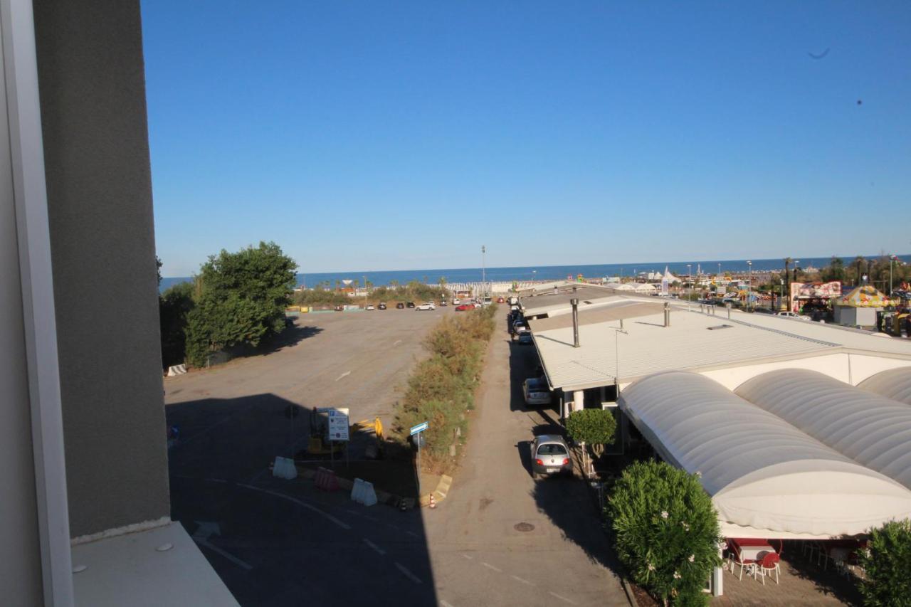 Ohana Holiday Rooms Rosolina Mare Exterior photo